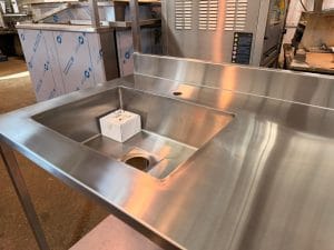 כיור נירוסטה